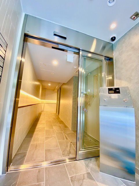 エントランス　玄関