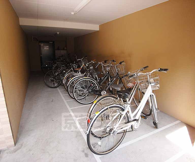 その他共有部分　屋内駐輪場です。