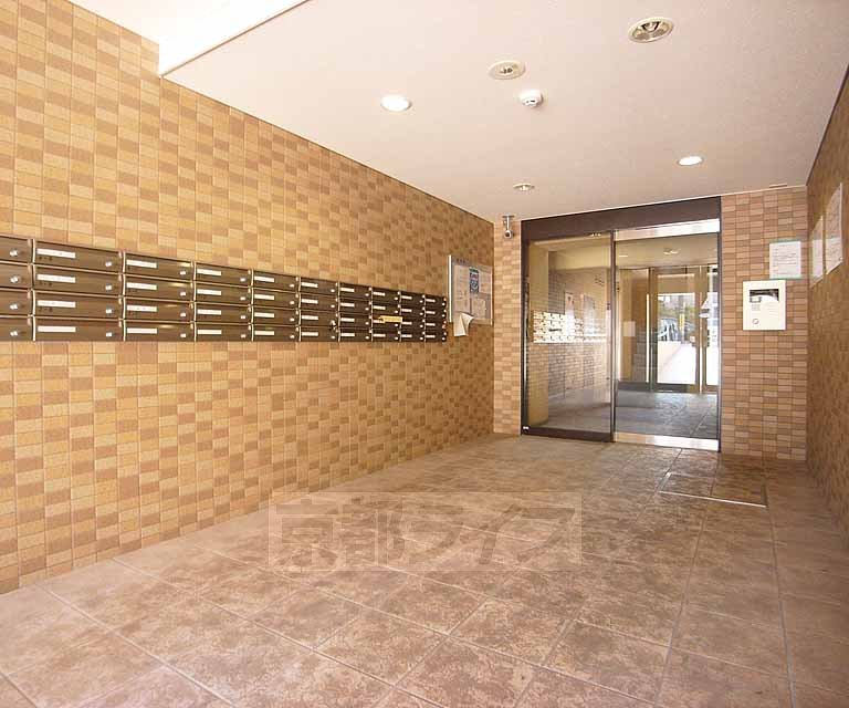 エントランス　高級感あるエントランスです。