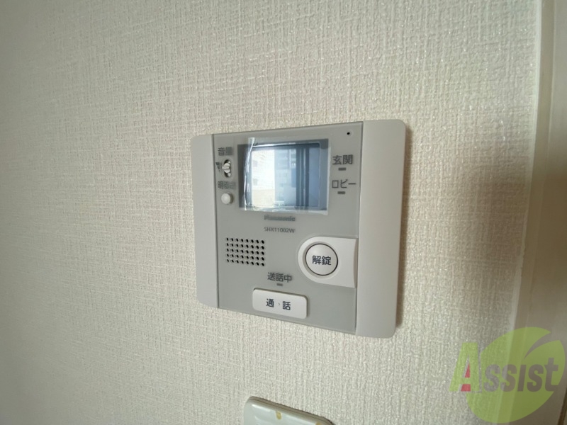 セキュリティ　ＴＶモニター付インターホンです。来客者の顔が見えるので安心！