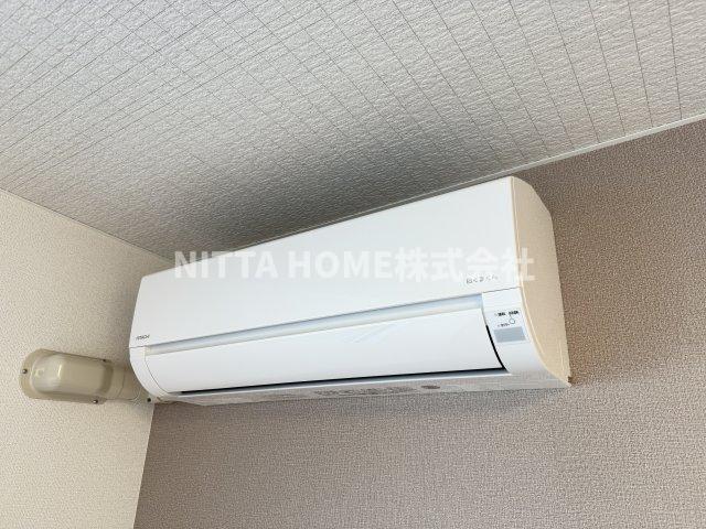 その他　エアコンが２台ついているので全室快適な温度にできます◎