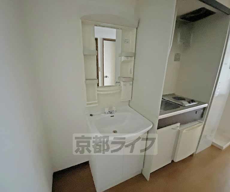洗面設備　独立洗面台です。