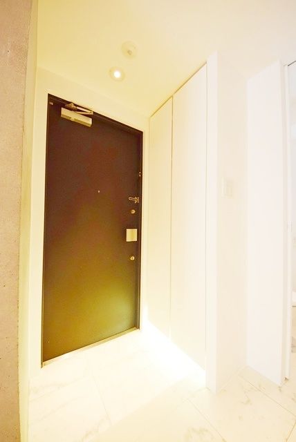 玄関　お部屋探しは株式会社　タウンハウジング　までお気軽にお問合…