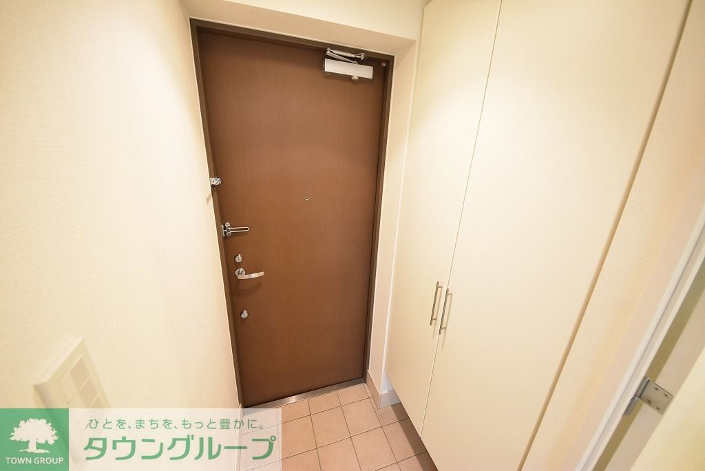 玄関　タウンハウジングレジデンス事業部　恵比寿店・赤坂店までお問…