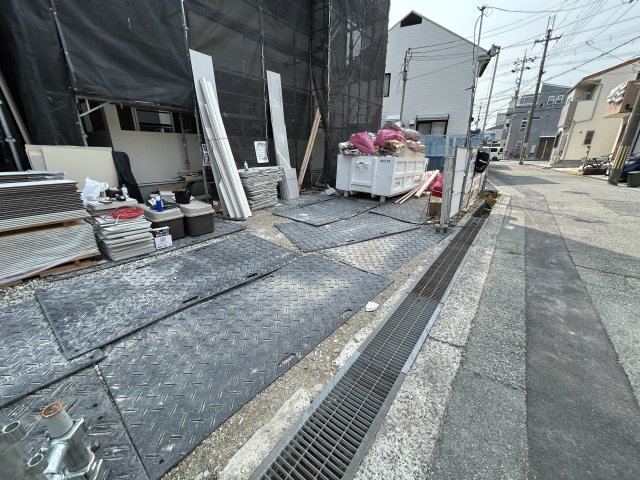 エントランス　建設中