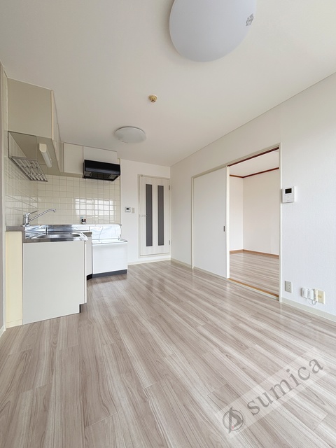 居室・リビング　日当たりのいいお部屋です♪
