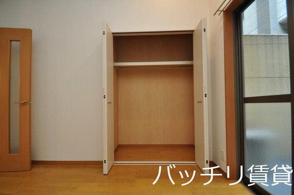 収納　別号室タイプの為、現状を優先致します。