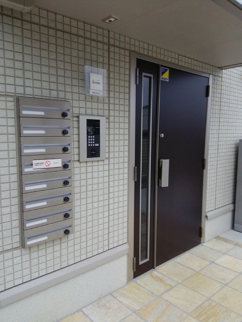 エントランス　オートロック