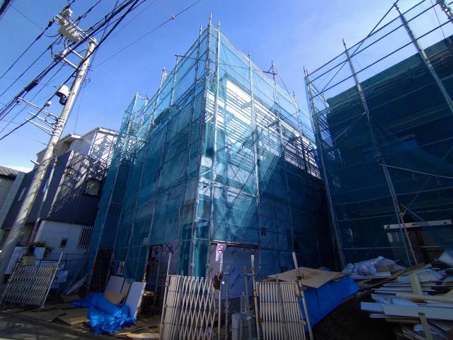 建物外観　建築中