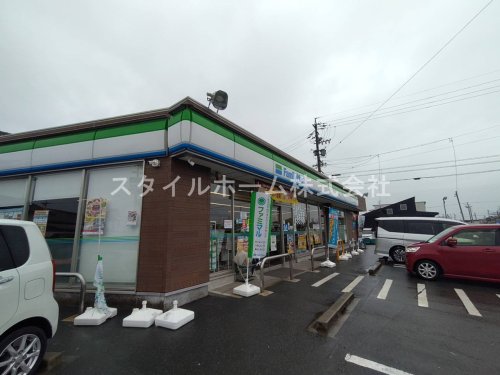 コンビニ　ファミリーマート　豊川小坂井町才ノ木店（コンビニ）まで1391m