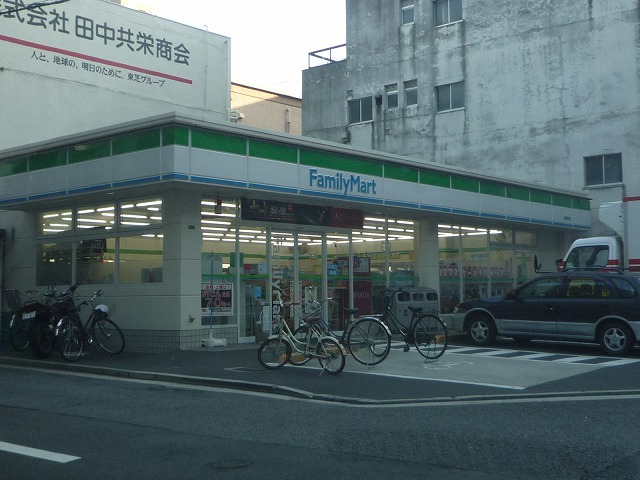 コンビニ　ファミリーマート猫屋町店（コンビニ）まで255m