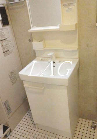 洗面設備　独立洗面台です。