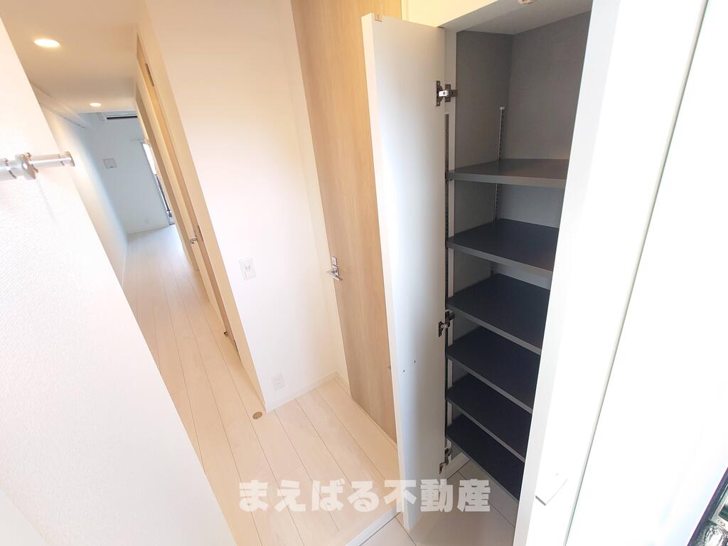 玄関　玄関スペース
