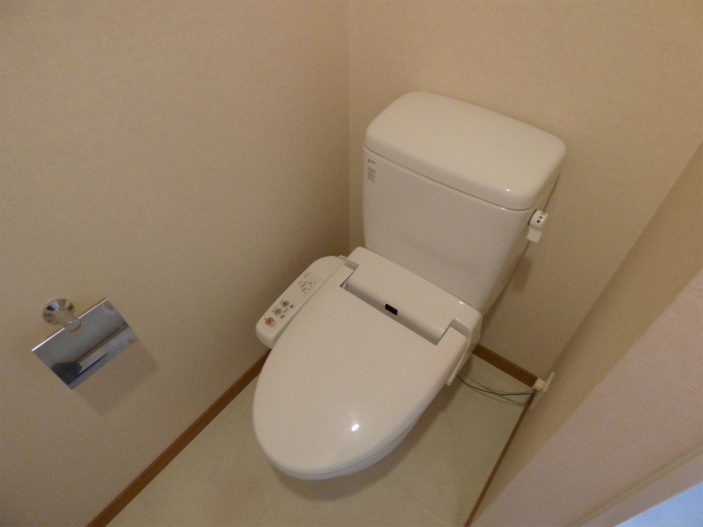 トイレ　ウォシュレット付