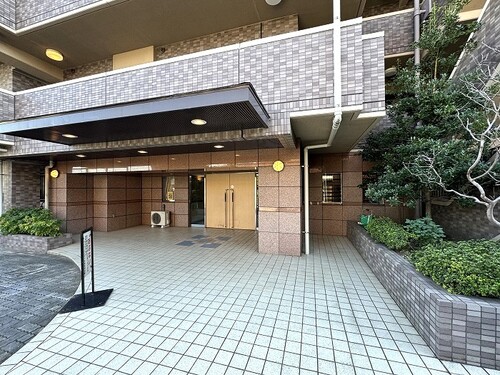 エントランス　エントランス　※前回募集時2024年9月の写真