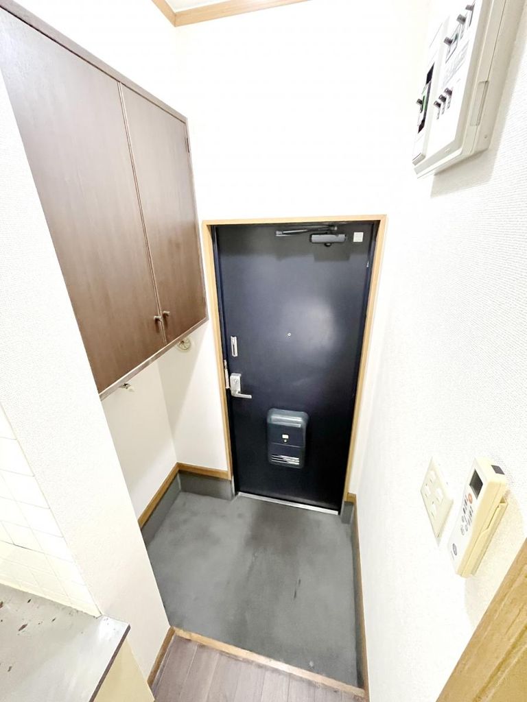 玄関　設備