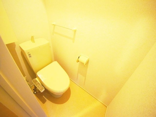 トイレ　★温水洗浄便座付き★