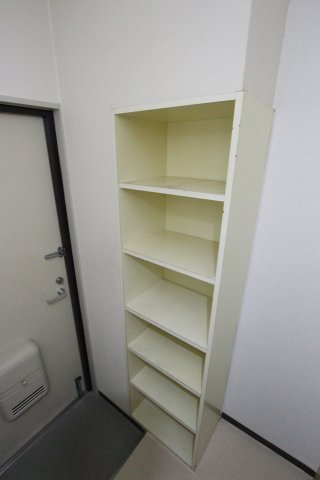 収納　シューズボックス