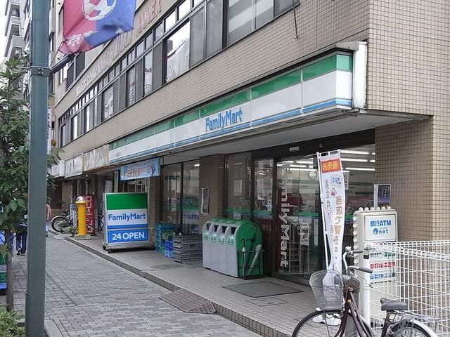 コンビニ　ファミリーマート（コンビニ）まで350m