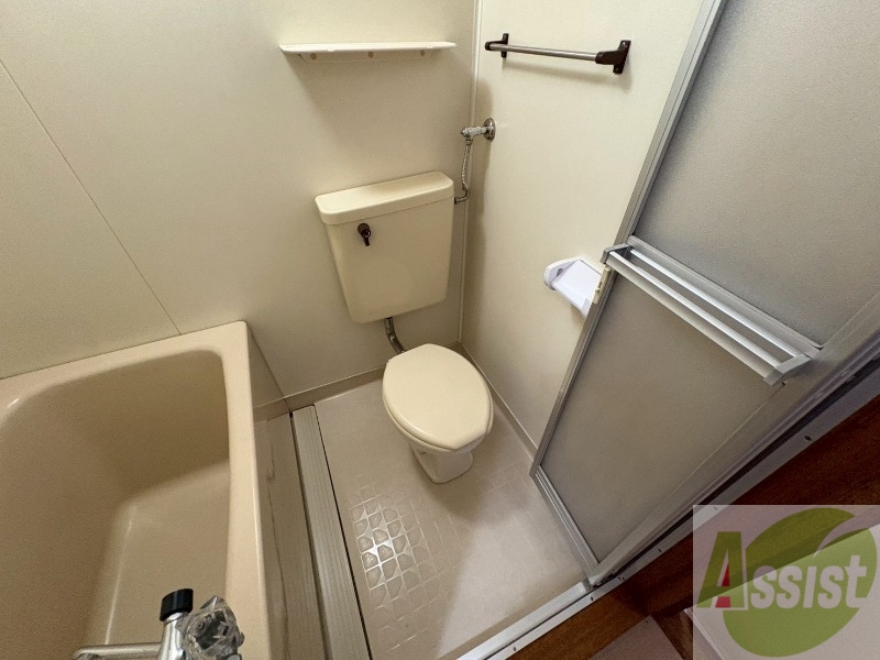 トイレ　こちらはトイレです。清潔感があり、安心して使用できます。