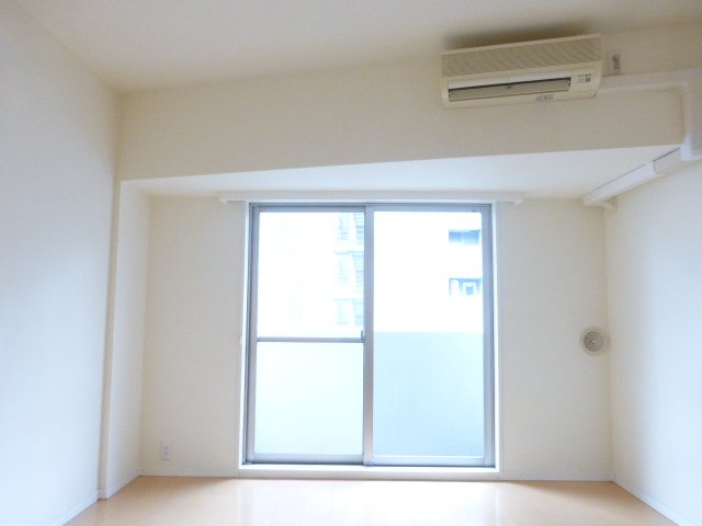 居室・リビング　居室※別部屋参考写真