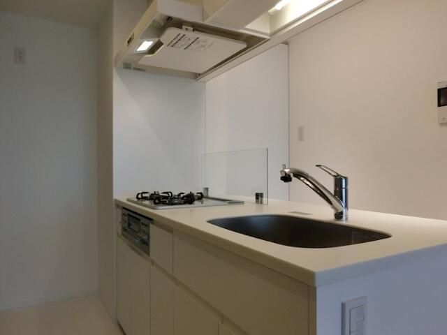 キッチン　※別部屋参考写真