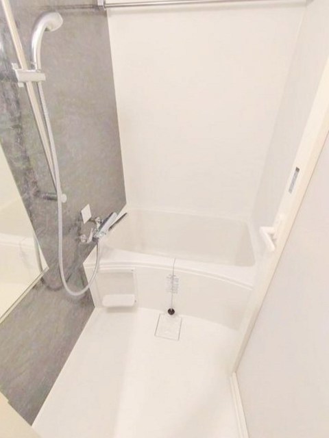 バス・シャワールーム　別部屋同仕様タイプ