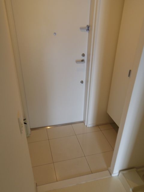 玄関　お部屋探しは株式会社　タウンハウジング　までお気軽にお問合…