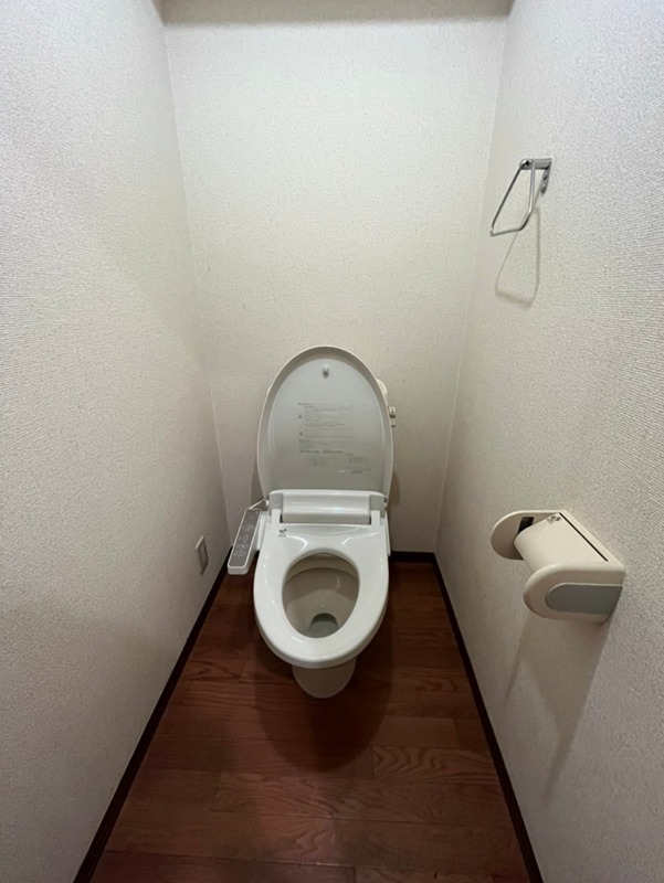 トイレ　反転別部屋参考写真