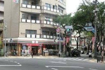 コンビニ　セブンイレブン西日暮里道灌山通り店（コンビニ）まで196m