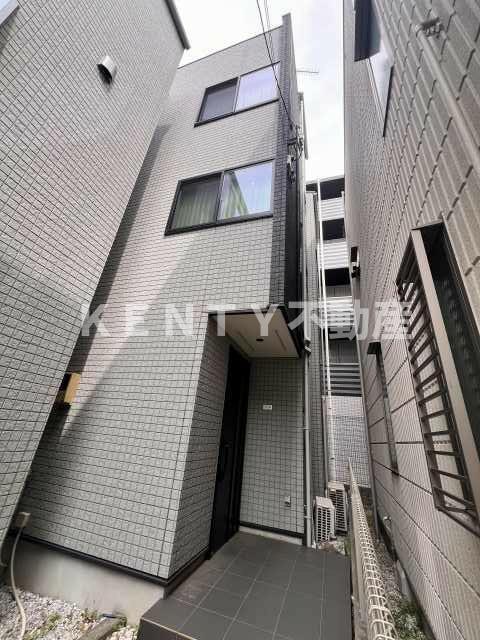 建物外観　落ち着いた雰囲気の外観です
