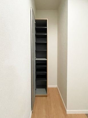 収納　別部屋参考写真となります
