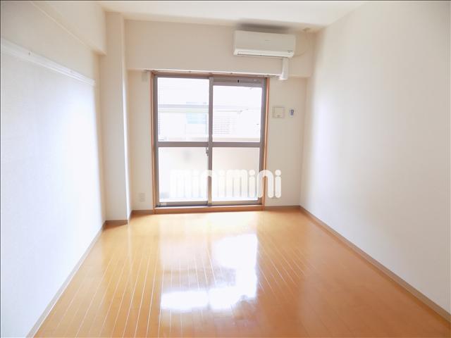居室・リビング　同タイプの部屋の写真です