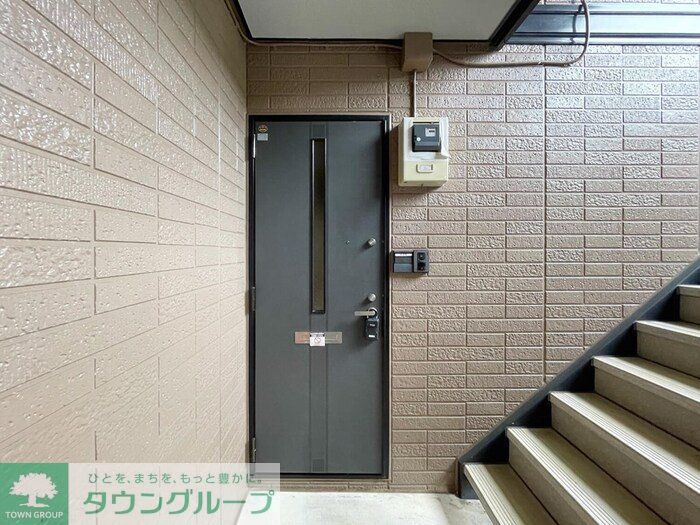 玄関　お問合せはタウンハウジングまで！※現地待合わせ相談可能