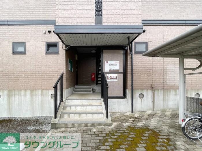 エントランス　お問合せはタウンハウジングまで！※現地待合わせ相談可能
