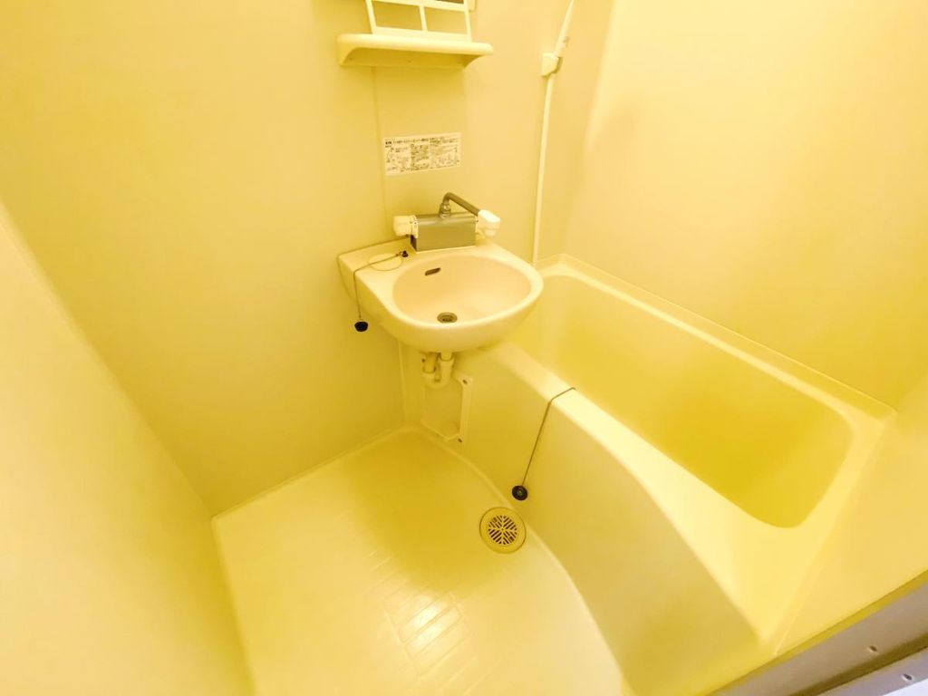 バス・シャワールーム　※同物件別部屋写真※