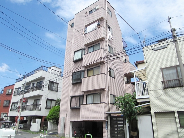 建物外観　タイル張りの外観です。