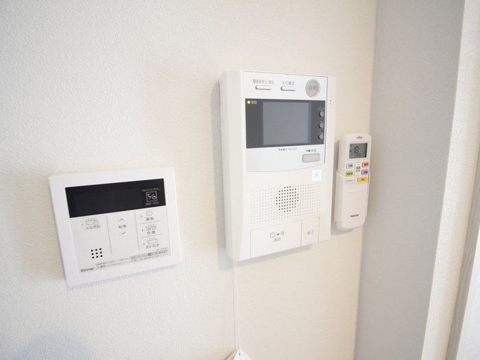 セキュリティ　同じ部屋タイプの別部屋の写真です。現況と異なる場合は現況を優