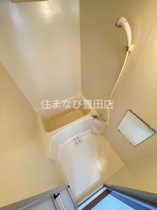 バス・シャワールーム　同型別部屋写真