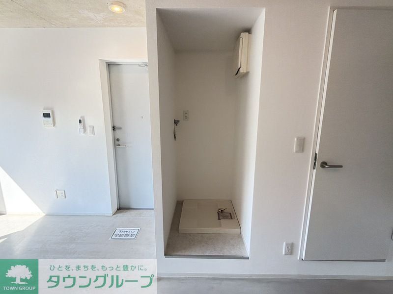 玄関　お問合せはタウンハウジングまで！※現地待合わせ相談可能