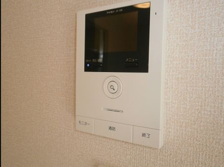 セキュリティ　ネット無料。モニターホン付きインターホンです
