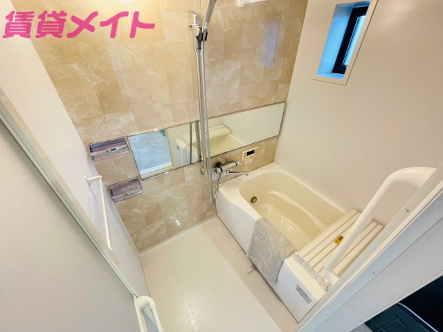 バス・シャワールーム　家具・その他用品についてはサンプルになります。