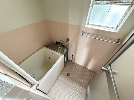 バス・シャワールーム　※別部屋の写真です。