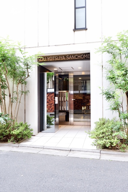 エントランス　★緑が美しい建物入り口です★