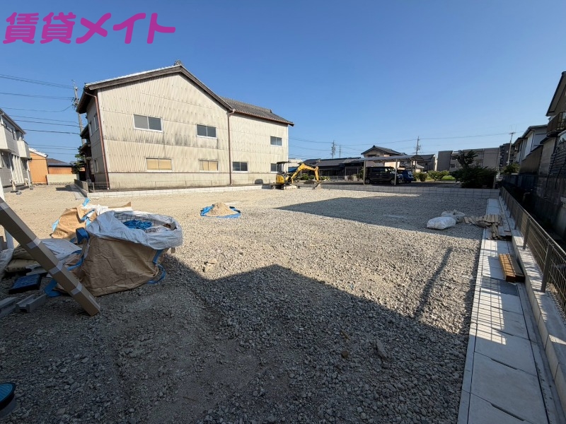 駐車場　建設中
