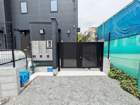 エントランス　清潔なエントランスです