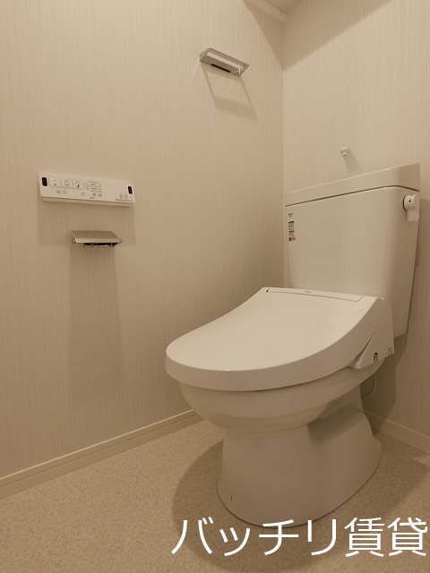 トイレ　別号室の画像。現況優先