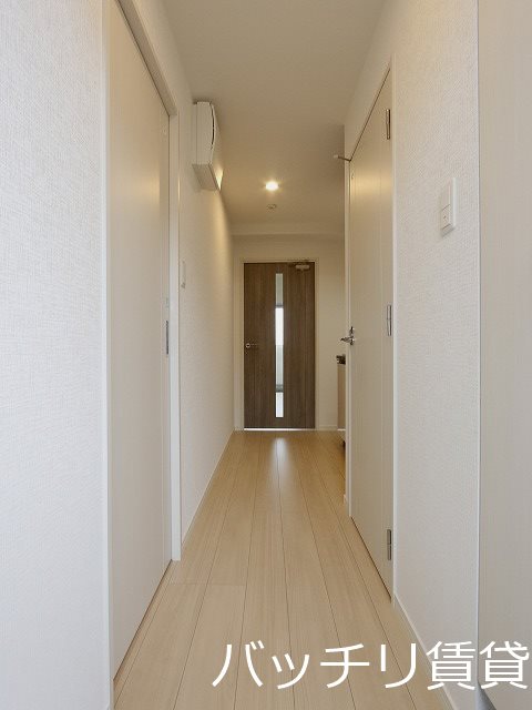 玄関　別号室の画像。現況優先