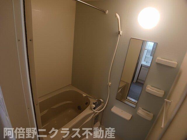 バス・シャワールーム　お風呂で日々の疲れを落としましょう