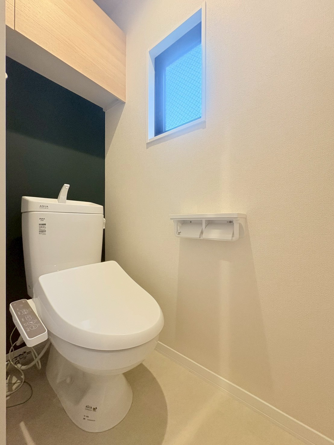トイレ　同施工・別部屋写真